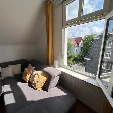 Moderne Altbauwohnung Im Gruenen Apartment Wuppertal