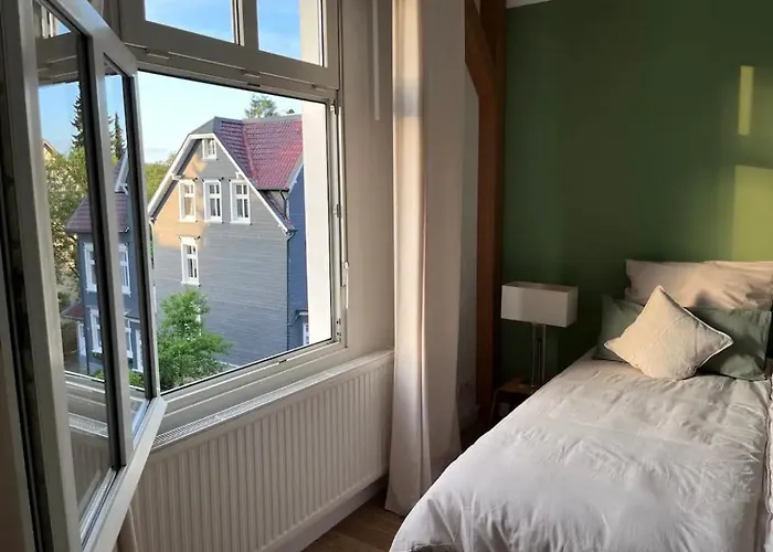 Moderne Altbauwohnung Im Gruenen Wuppertal