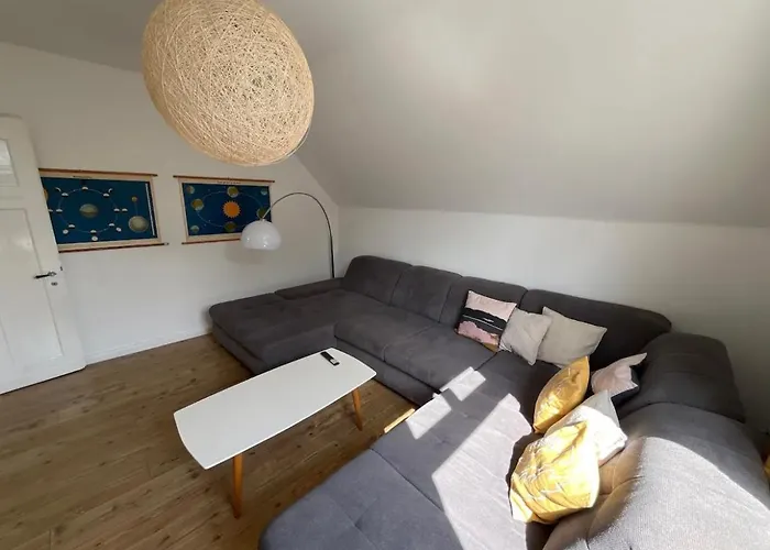 Appartement Moderne Altbauwohnung Im Gruenen