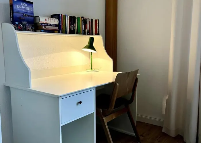 Moderne Altbauwohnung Im Gruenen Appartement *