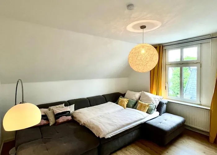 Moderne Altbauwohnung Im Gruenen * Wuppertal