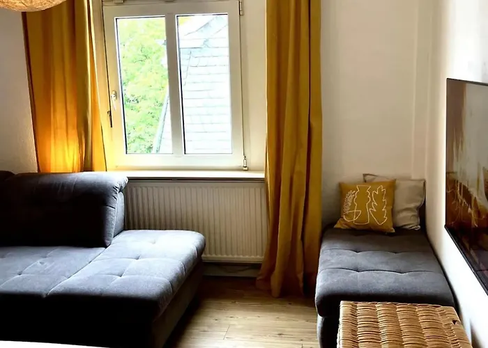 Moderne Altbauwohnung Im Gruenen Wuppertal