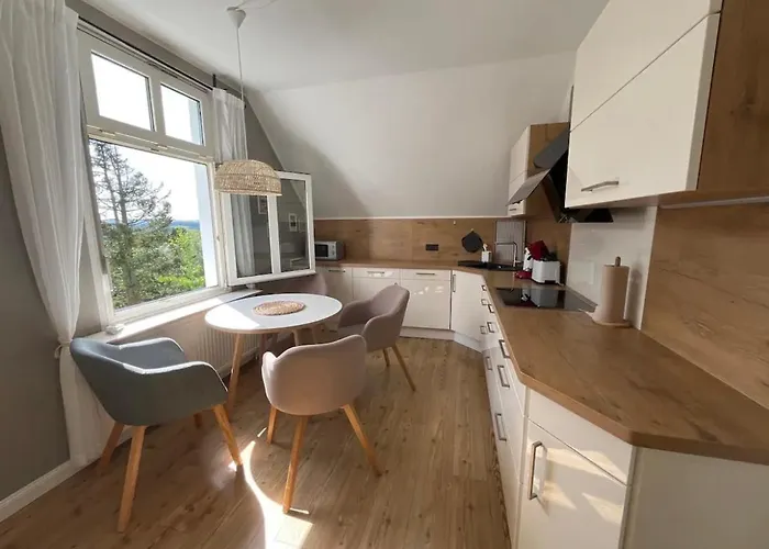 Appartement Moderne Altbauwohnung Im Gruenen *